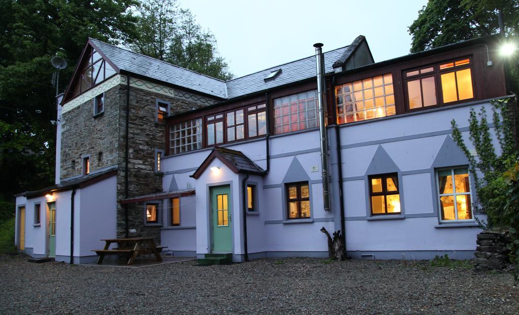 Moville Boutique Hostel & Apartments Экстерьер фото