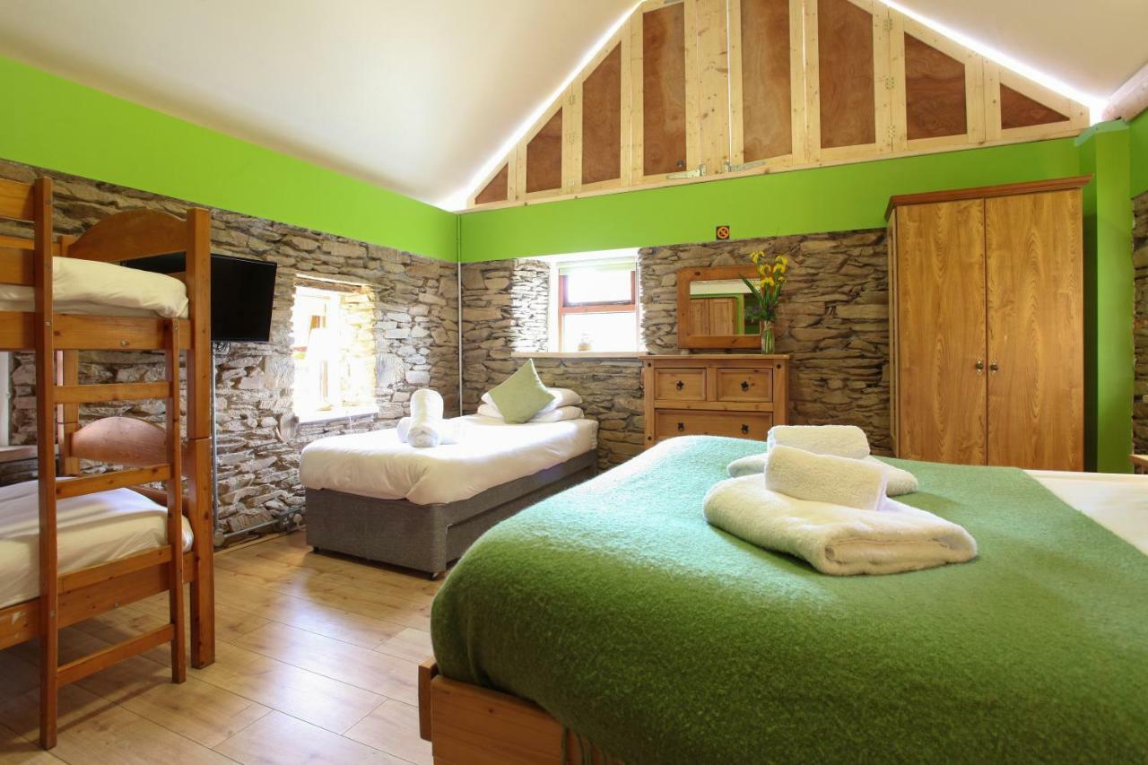 Moville Boutique Hostel & Apartments Экстерьер фото