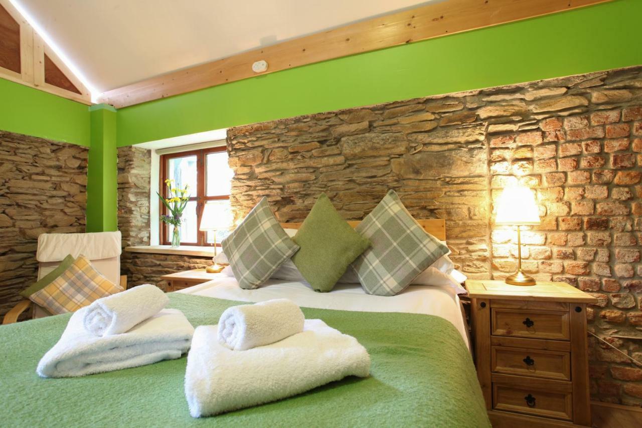 Moville Boutique Hostel & Apartments Экстерьер фото